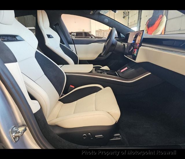 2024 Tesla Model S Plaid AWD - 22923026 - 6