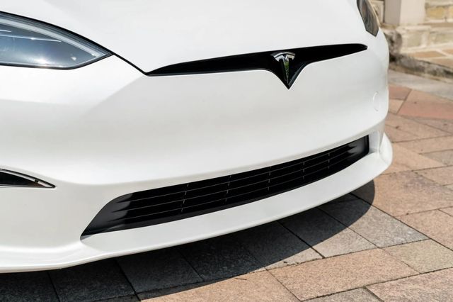 2024 Tesla Model S Plaid AWD - 22938522 - 10