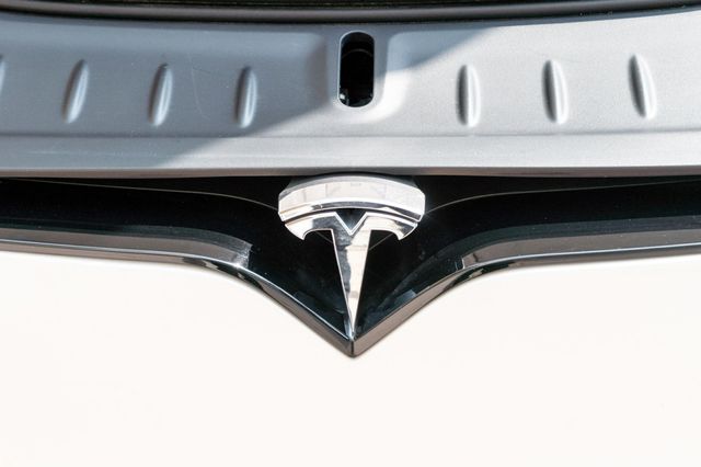 2024 Tesla Model S Plaid AWD - 22938522 - 11