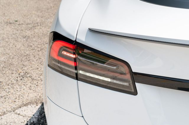 2024 Tesla Model S Plaid AWD - 22938522 - 21