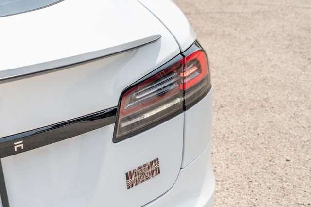 2024 Tesla Model S Plaid AWD - 22938522 - 25