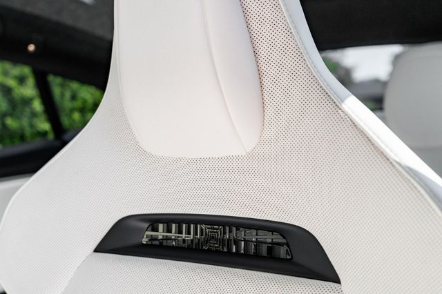 2024 Tesla Model S Plaid AWD - 22938522 - 37