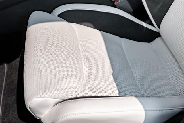 2024 Tesla Model S Plaid AWD - 22938522 - 38