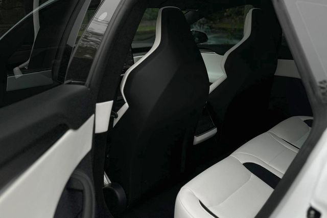 2024 Tesla Model S Plaid AWD - 22938522 - 42