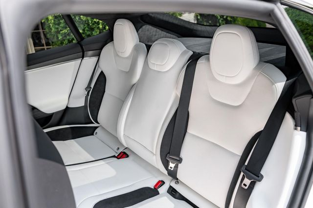 2024 Tesla Model S Plaid AWD - 22938522 - 44
