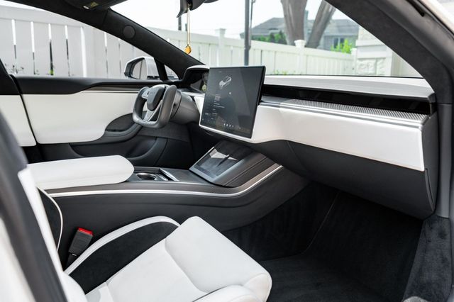 2024 Tesla Model S Plaid AWD - 22938522 - 49