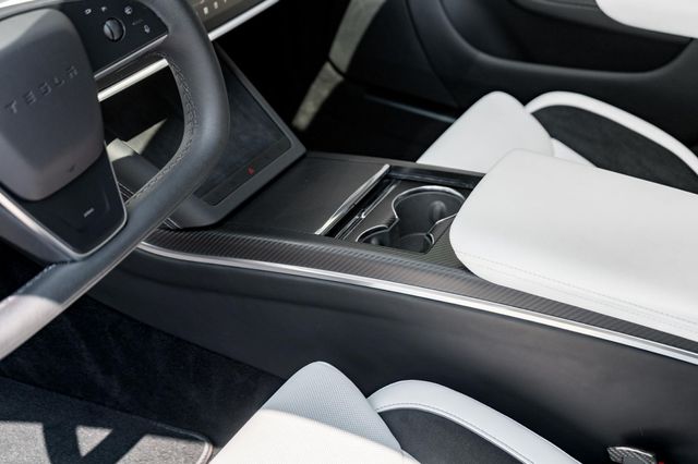 2024 Tesla Model S Plaid AWD - 22938522 - 52