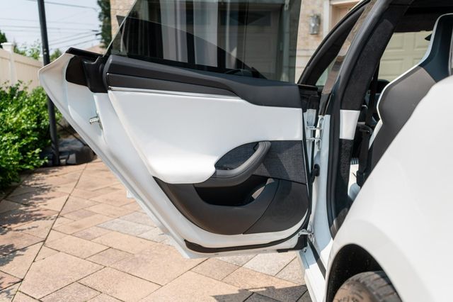 2024 Tesla Model S Plaid AWD - 22938522 - 63