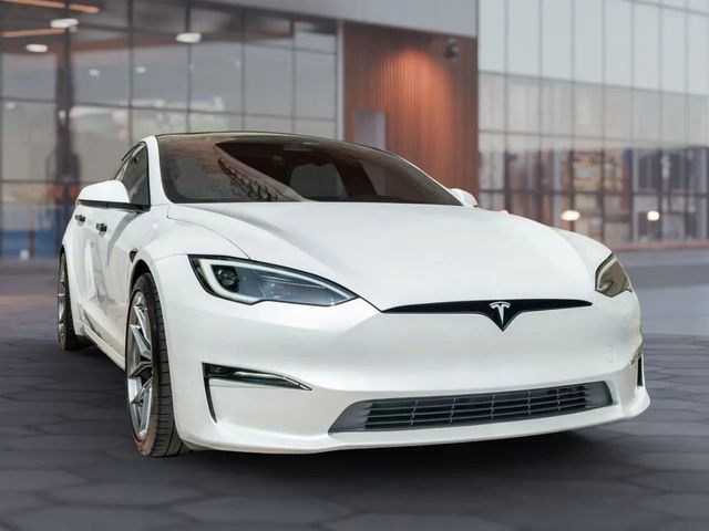 2024 Tesla Model S Plaid AWD - 22938522 - 8