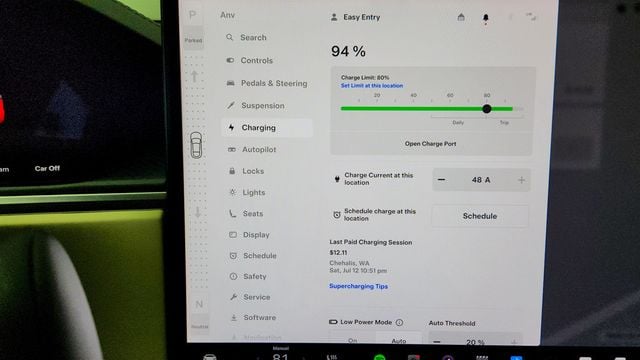 2024 Tesla Model S Plaid AWD - 23001234 - 19