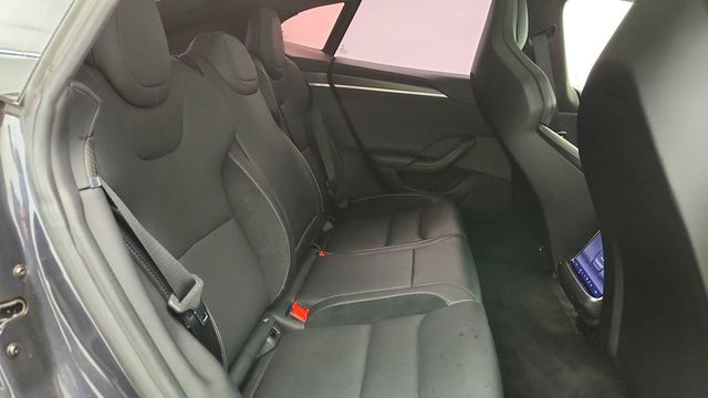 2024 Tesla Model S Plaid AWD - 23094152 - 22
