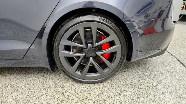 2024 Tesla Model S Plaid AWD - 23094152 - 8