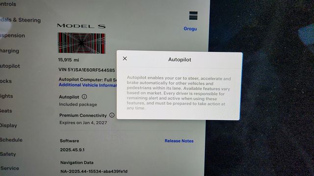 2024 Tesla Model S Plaid AWD w/ 21'' Wheels & Cream Vegan Leather Interior - 23007486 - 15