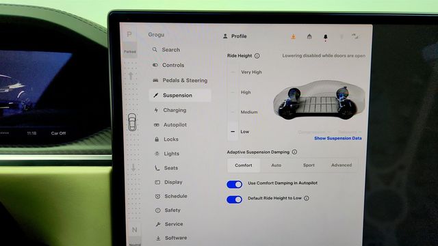 2024 Tesla Model S Plaid AWD w/ 21'' Wheels & Cream Vegan Leather Interior - 23007486 - 17