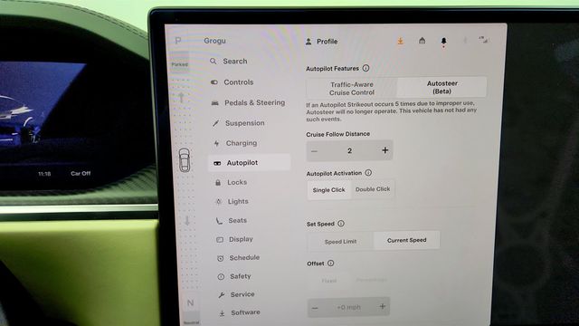 2024 Tesla Model S Plaid AWD w/ 21'' Wheels & Cream Vegan Leather Interior - 23007486 - 19