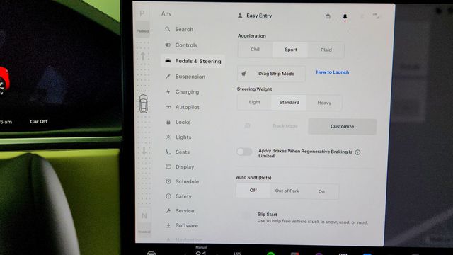 2024 Tesla Model S Plaid AWD w/ Cream Vegan Leather & Yoke Steering Wheel - 23001234 - 17