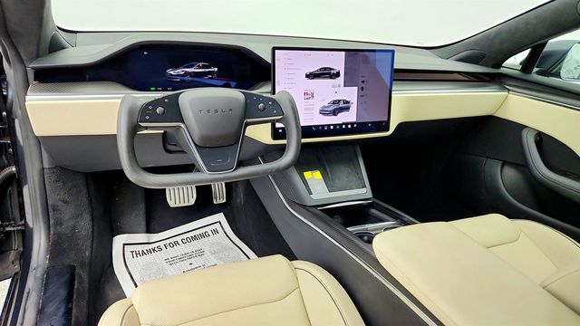 2024 Tesla Model S Plaid AWD w/ Yoke Steering Wheel - 23082241 - 10