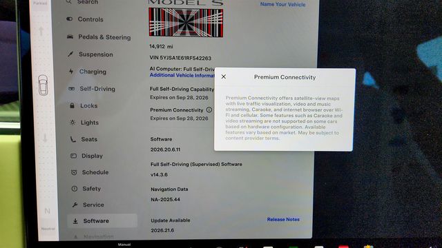 2024 Tesla Model S Plaid AWD w/ Yoke Steering Wheel - 23082241 - 15
