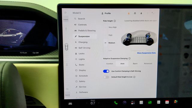 2024 Tesla Model S Plaid AWD w/ Yoke Steering Wheel - 23082241 - 18