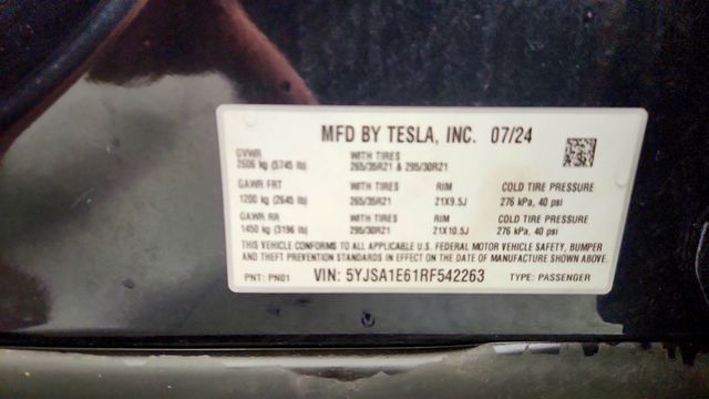 2024 Tesla Model S Plaid AWD w/ Yoke Steering Wheel - 23082241 - 20