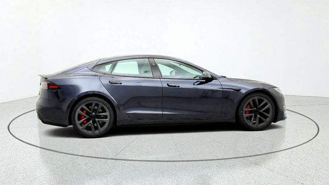 2024 Tesla Model S Plaid AWD w/ Yoke Steering Wheel - 23082241 - 3