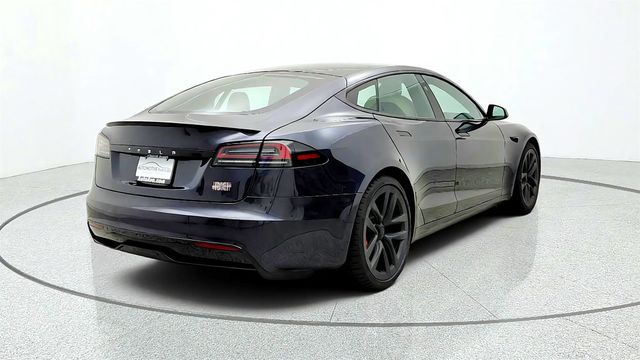 2024 Tesla Model S Plaid AWD w/ Yoke Steering Wheel - 23082241 - 4