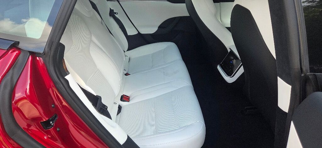 2024 Tesla Model S VERY LOW MILES Ultra Rare FSD Capable 1 Owner 615-300-6004 - 23034887 - 19