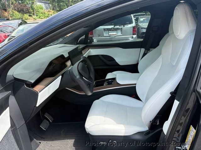 2024 Tesla Model X AWD - 23037003 - 12