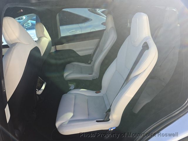 2024 Tesla Model X AWD - 23044909 - 17