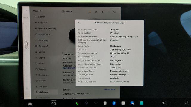 2024 Tesla Model X AWD - 22951461 - 13