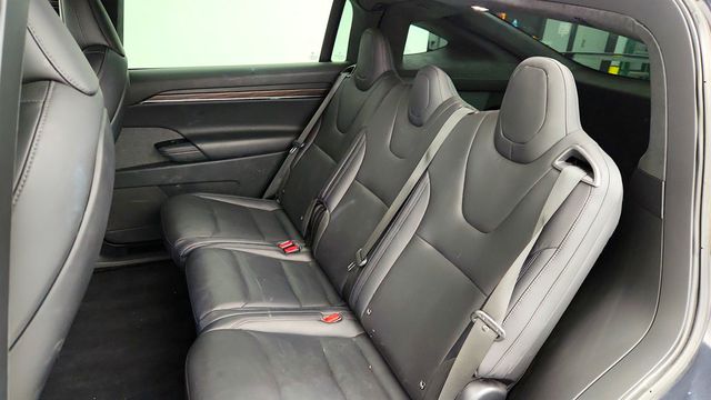 2024 Tesla Model X AWD - 22958220 - 24