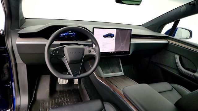 2024 Tesla Model X AWD - 23012270 - 11