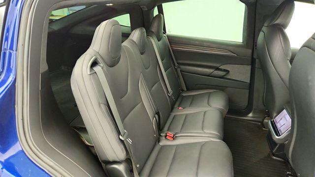 2024 Tesla Model X AWD - 23012270 - 28