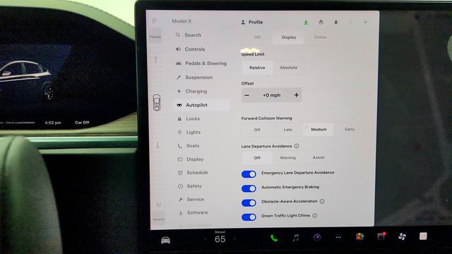 2024 Tesla Model X AWD with 7 Seat Interior & Yoke Steering Wheel - 23010950 - 19