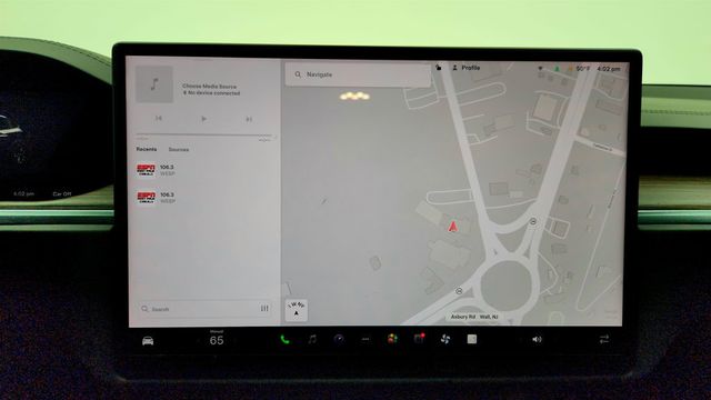 2024 Tesla Model X AWD with 7 Seat Interior & Yoke Steering Wheel - 23010950 - 21