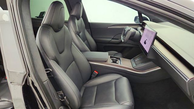 2024 Tesla Model X AWD with 7 Seat Interior & Yoke Steering Wheel - 23010950 - 28