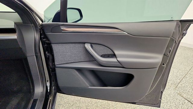 2024 Tesla Model X AWD with 7 Seat Interior & Yoke Steering Wheel - 23010950 - 30