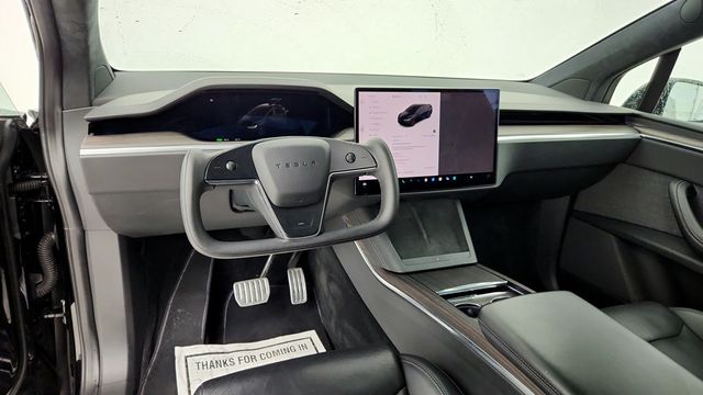2024 Tesla Model X AWD with Yoke Steering Wheel - 22951461 - 10