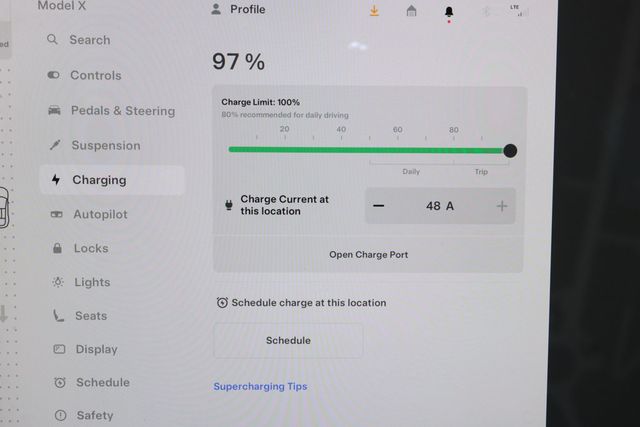 2024 Tesla Model X Plaid AWD with Yoke Steering Wheel - 22866358 - 19