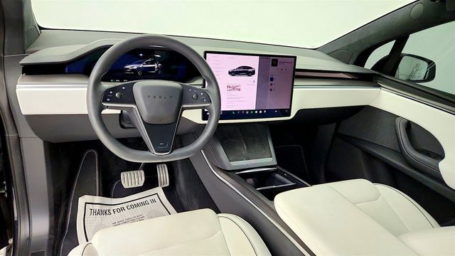 2024 Tesla Model X Plaid AWD w/ White & Black Vegan Leather Interior - 23081747 - 12
