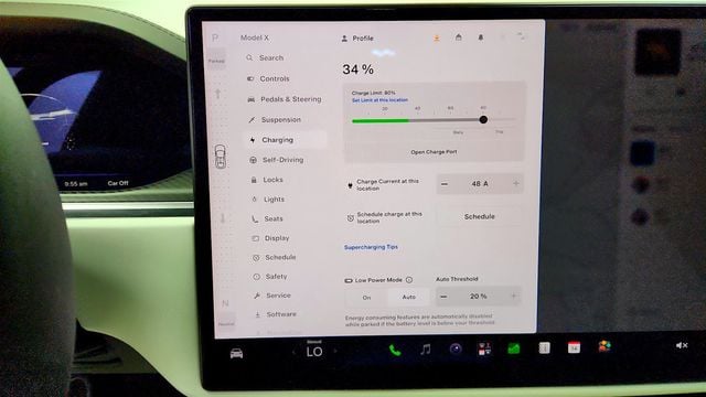 2024 Tesla Model X Plaid AWD w/ White & Black Vegan Leather Interior - 23081747 - 19
