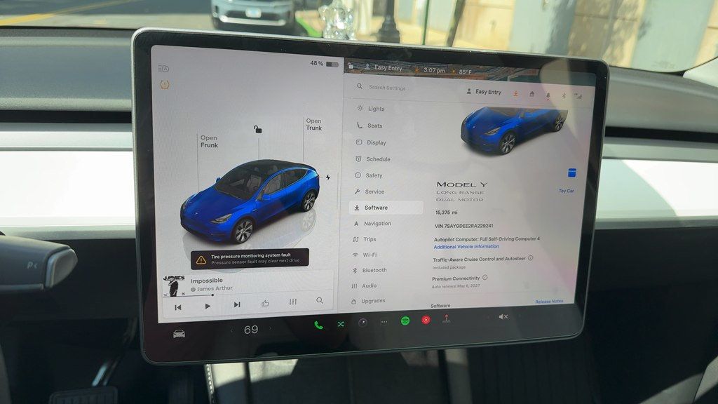 2024 Tesla Model Y HARDWARE 4! LONG RANGE! ALL WHEEL DRIVE! WHITE INTERIOR!  - 23065041 - 4