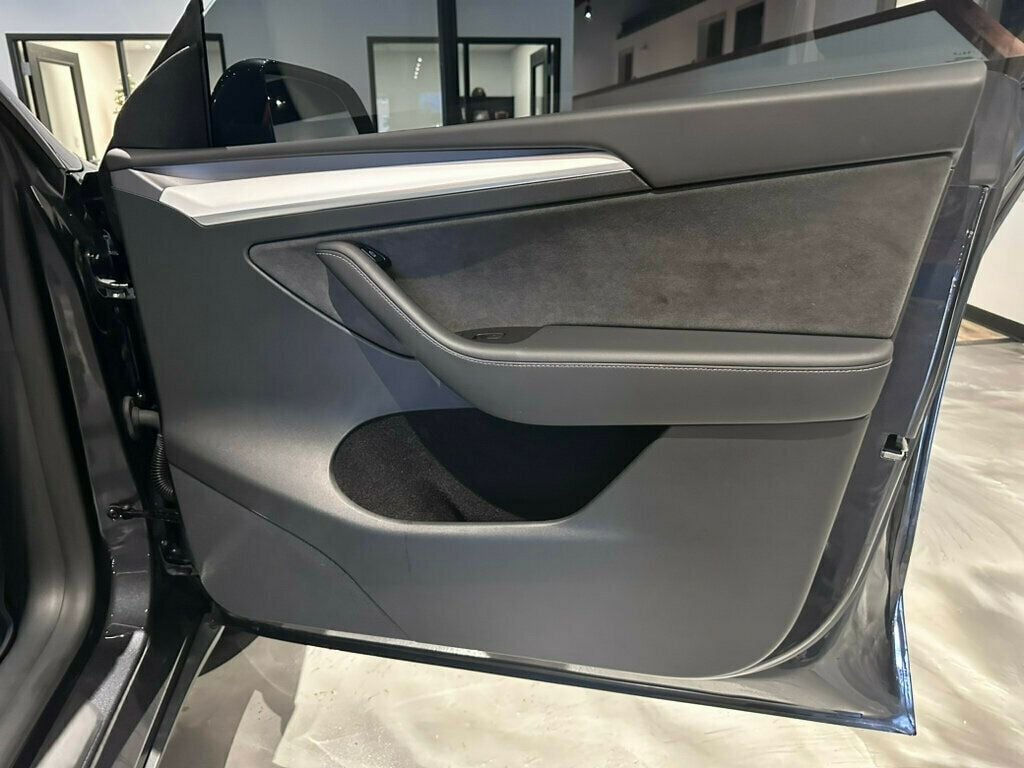 2024 Tesla Model Y LocalTrade/HtdSeats/DualZoneClimate/FSD Capability/GlassRoof - 22699486 - 19