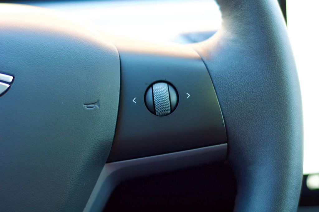 2024 Tesla Model Y LocalTrade/LongRange/HeatedFront&RearSeats/AerialViewCamera - 22982456 - 21