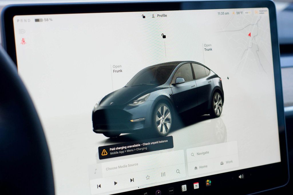 2024 Tesla Model Y LocalTrade/LongRange/HeatedFront&RearSeats/AerialViewCamera - 22982456 - 22