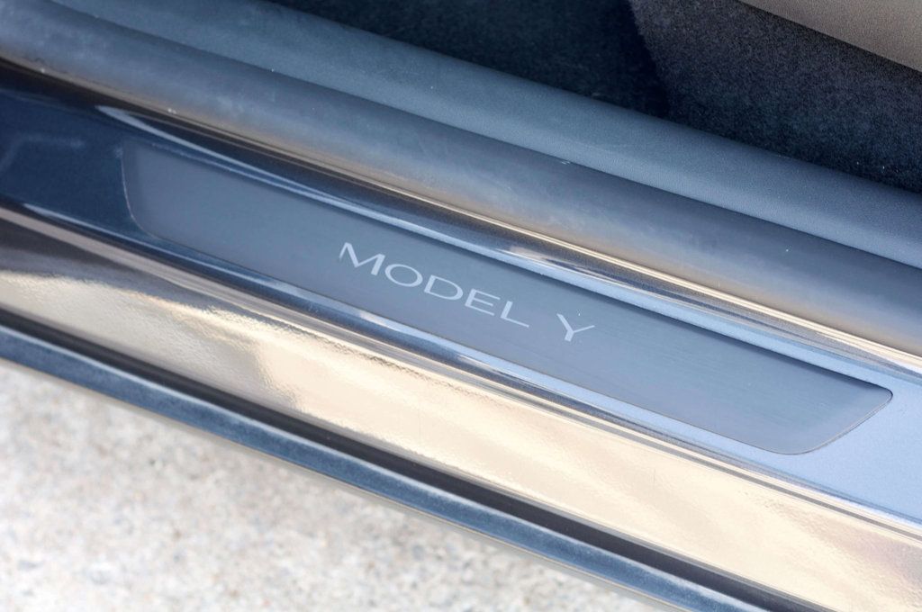 2024 Tesla Model Y LocalTrade/LongRange/HeatedFront&RearSeats/AerialViewCamera - 22982456 - 28