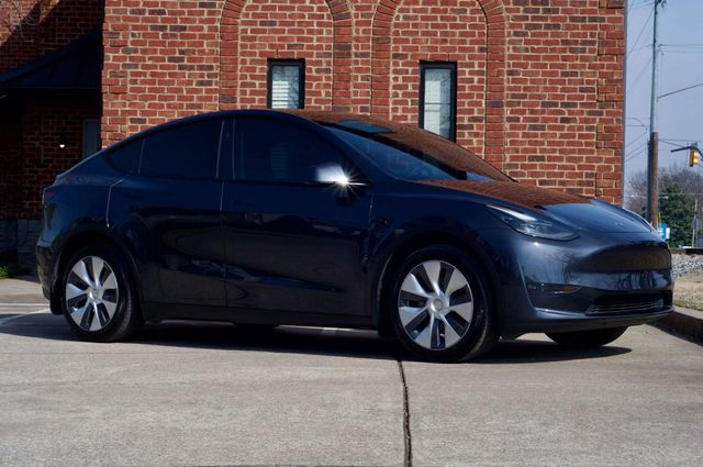 2024 Tesla Model Y LocalTrade/LongRange/HeatedFront&RearSeats/AerialViewCamera - 22982456 - 2