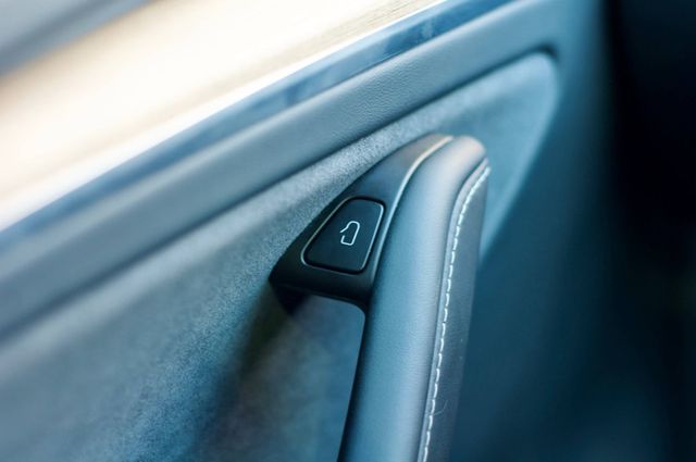 2024 Tesla Model Y LocalTrade/LongRange/HeatedFront&RearSeats/AerialViewCamera - 22982456 - 30