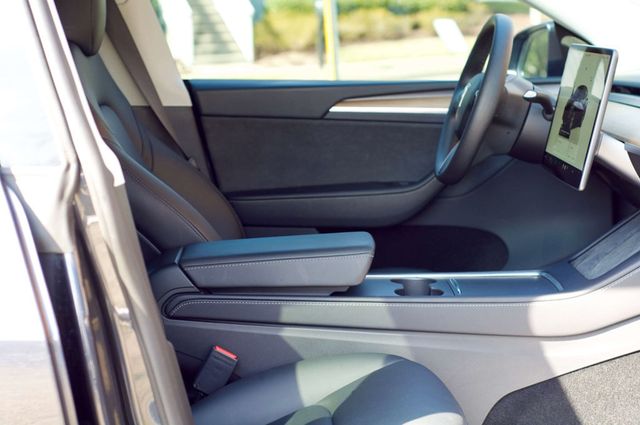 2024 Tesla Model Y LocalTrade/LongRange/HeatedFront&RearSeats/AerialViewCamera - 22982456 - 32