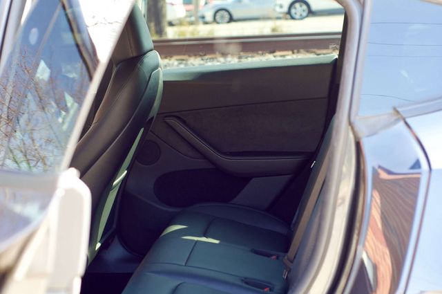 2024 Tesla Model Y LocalTrade/LongRange/HeatedFront&RearSeats/AerialViewCamera - 22982456 - 35